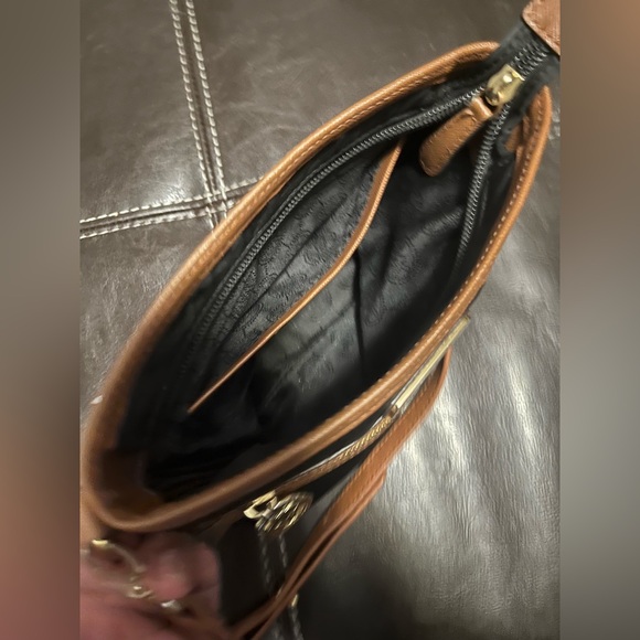 Michael Kors Kempton Black Nylon Tan Leather Gold Tone Lock Crossbody Bag Purse - Picture 5 of 6